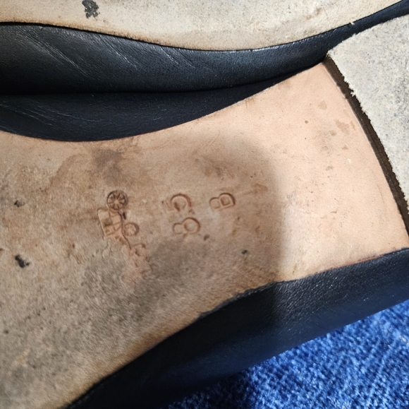 Coach Black Scalloped Flats - Picture 7 of 7